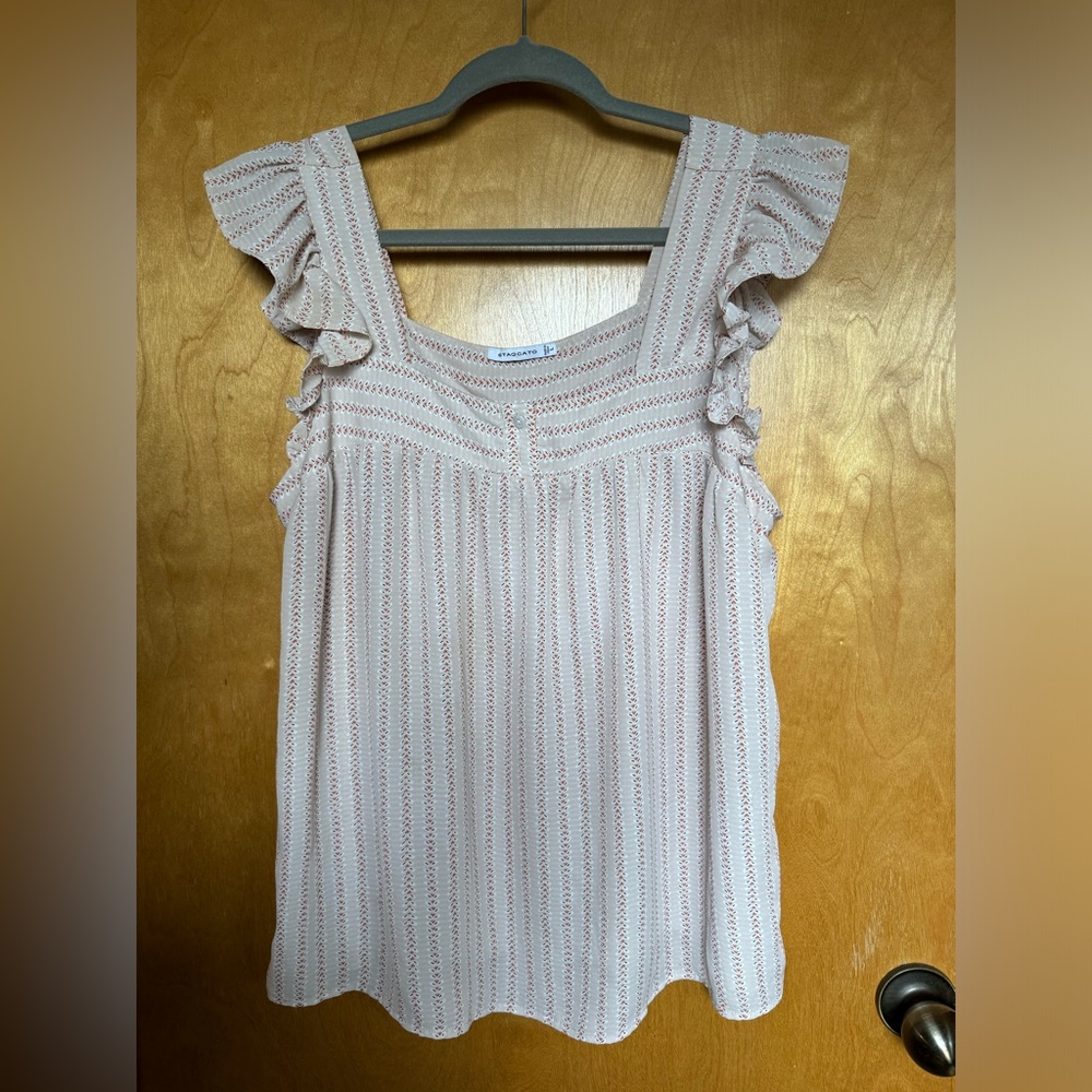 Staccato Blouse in size L, flutter sleeve